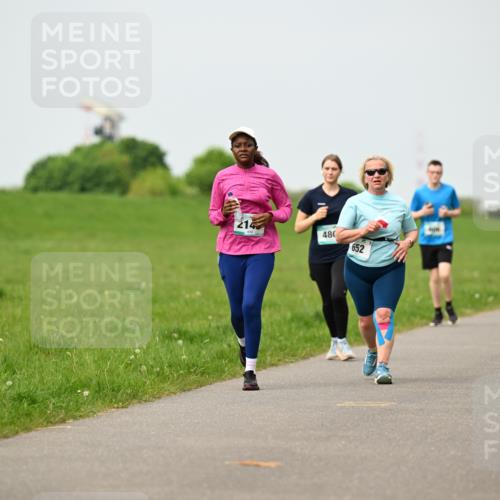 10.05.2026 - 8. Wedeler Halbmarathon Dr. Thomas Lammeyer http://msf.ph/oto/9700232 10.05.2026 11:39:16 Laufen 214, 480, 652 meine-sportfotos.de