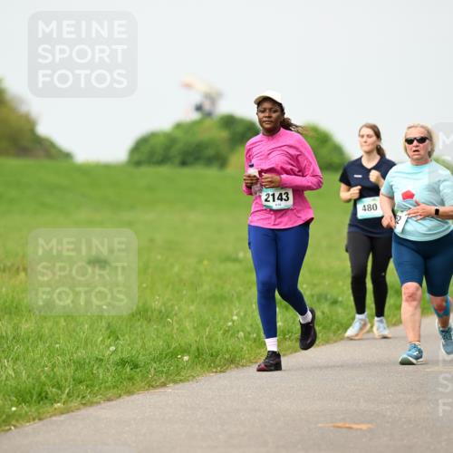 10.05.2026 - 8. Wedeler Halbmarathon Dr. Thomas Lammeyer http://msf.ph/oto/9700244 10.05.2026 11:39:17 Laufen 2143, 480 meine-sportfotos.de