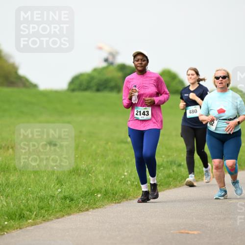 10.05.2026 - 8. Wedeler Halbmarathon Dr. Thomas Lammeyer http://msf.ph/oto/9700246 10.05.2026 11:39:17 Laufen 2143, 480 meine-sportfotos.de