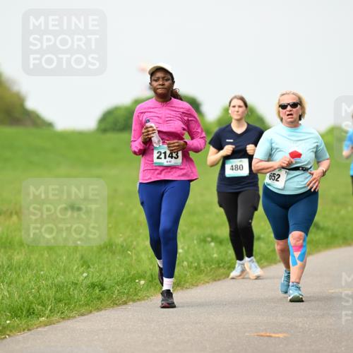 10.05.2026 - 8. Wedeler Halbmarathon Dr. Thomas Lammeyer http://msf.ph/oto/9700257 10.05.2026 11:39:18 Laufen 2143, 480, 652 meine-sportfotos.de