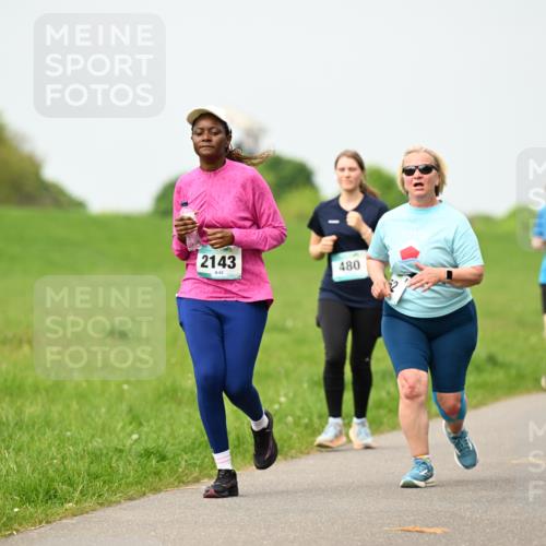 10.05.2026 - 8. Wedeler Halbmarathon Dr. Thomas Lammeyer http://msf.ph/oto/9700262 10.05.2026 11:39:19 Laufen 2143, 480 meine-sportfotos.de