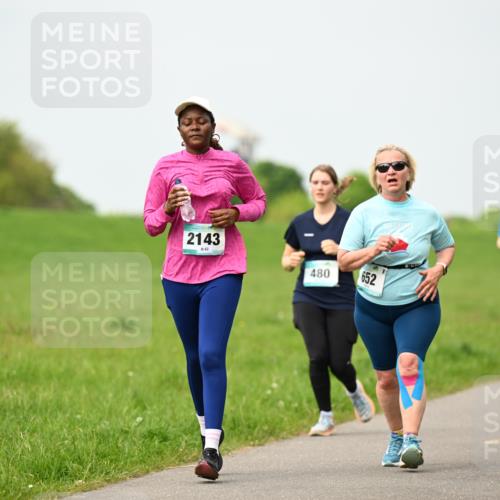 10.05.2026 - 8. Wedeler Halbmarathon Dr. Thomas Lammeyer http://msf.ph/oto/9700268 10.05.2026 11:39:19 Laufen 2143, 480, 652 meine-sportfotos.de