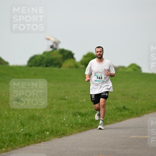 10.05.2026 - 8. Wedeler Halbmarathon Dr. Thomas Lammeyer http://msf.ph/oto/9700355 10.05.2026 11:39:31 Laufen 743 meine-sportfotos.de