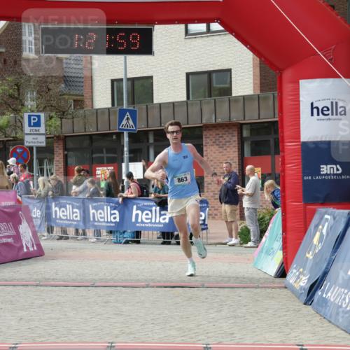10.05.2026 - 8. Wedeler Halbmarathon Yannick Fuchs http://msf.ph/oto/9700418 10.05.2026 11:21:58 Ziel 863 meine-sportfotos.de