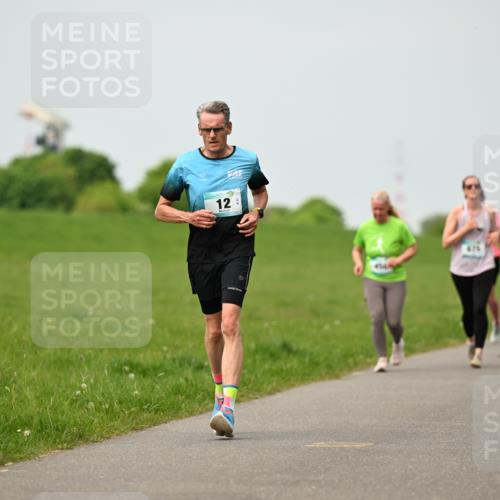 10.05.2026 - 8. Wedeler Halbmarathon Dr. Thomas Lammeyer http://msf.ph/oto/9700419 10.05.2026 11:39:38 Laufen 1041 meine-sportfotos.de