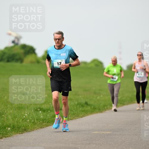 10.05.2026 - 8. Wedeler Halbmarathon Dr. Thomas Lammeyer http://msf.ph/oto/9700425 10.05.2026 11:39:39 Laufen 476, 1041 meine-sportfotos.de