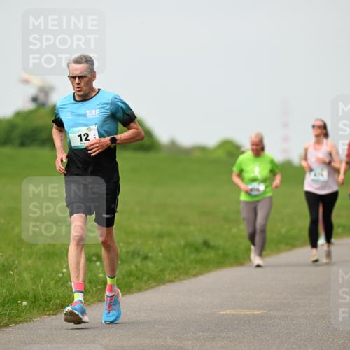 10.05.2026 - 8. Wedeler Halbmarathon Dr. Thomas Lammeyer http://msf.ph/oto/9700431 10.05.2026 11:39:39 Laufen 4776, 1641 meine-sportfotos.de