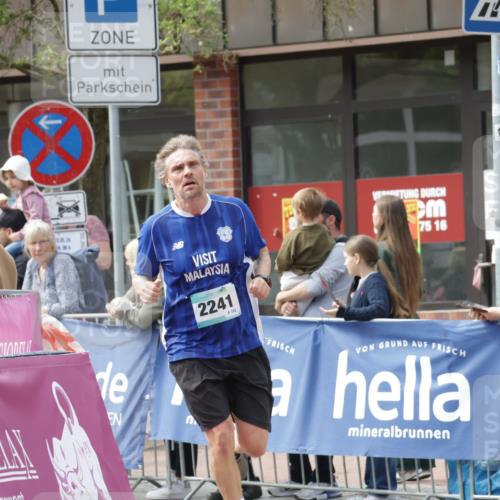 10.05.2026 - 8. Wedeler Halbmarathon Yannick Fuchs http://msf.ph/oto/9700446 10.05.2026 11:22:09 Ziel 2241 meine-sportfotos.de