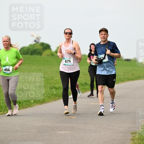 10.05.2026 - 8. Wedeler Halbmarathon Dr. Thomas Lammeyer http://msf.ph/oto/9700491 10.05.2026 11:39:47 Laufen 456, 675 meine-sportfotos.de