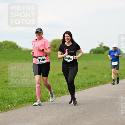 10.05.2026 - 8. Wedeler Halbmarathon Dr. Thomas Lammeyer http://msf.ph/oto/9700528 10.05.2026 11:39:53 Laufen 2109, 2064, 201 meine-sportfotos.de