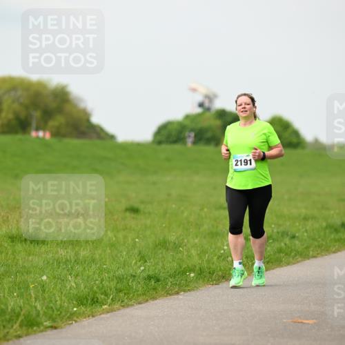 10.05.2026 - 8. Wedeler Halbmarathon Dr. Thomas Lammeyer http://msf.ph/oto/9700554 10.05.2026 11:40:00 Laufen 2191 meine-sportfotos.de