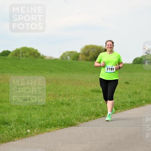 10.05.2026 - 8. Wedeler Halbmarathon Dr. Thomas Lammeyer http://msf.ph/oto/9700585 10.05.2026 11:40:03 Laufen 2191 meine-sportfotos.de