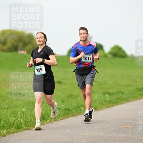 10.05.2026 - 8. Wedeler Halbmarathon Dr. Thomas Lammeyer http://msf.ph/oto/9700627 10.05.2026 11:40:10 Laufen 355, 1017 meine-sportfotos.de