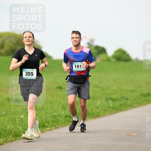 10.05.2026 - 8. Wedeler Halbmarathon Dr. Thomas Lammeyer http://msf.ph/oto/9700631 10.05.2026 11:40:10 Laufen 355, 1012 meine-sportfotos.de