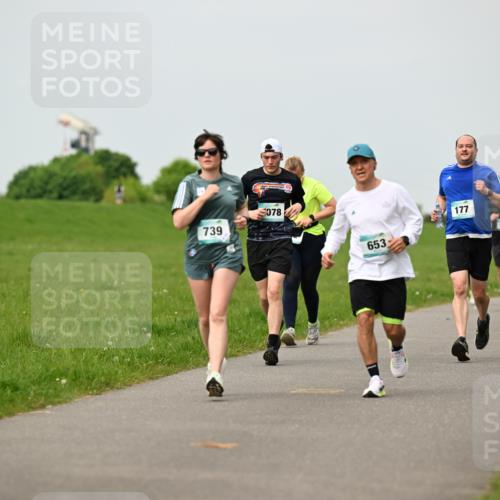 10.05.2026 - 8. Wedeler Halbmarathon Dr. Thomas Lammeyer http://msf.ph/oto/9700655 10.05.2026 11:40:13 Laufen 739, 978, 653, 177 meine-sportfotos.de