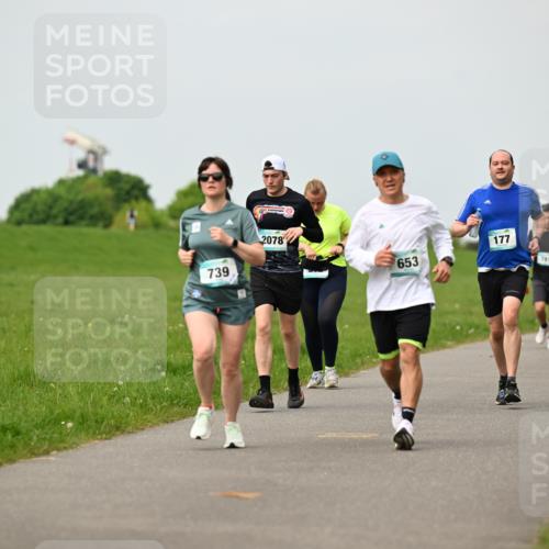 10.05.2026 - 8. Wedeler Halbmarathon Dr. Thomas Lammeyer http://msf.ph/oto/9700660 10.05.2026 11:40:13 Laufen 739, 2078, 653, 177, 701 meine-sportfotos.de