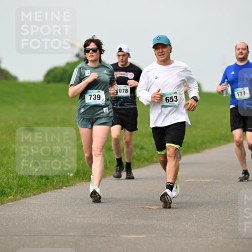 10.05.2026 - 8. Wedeler Halbmarathon Dr. Thomas Lammeyer http://msf.ph/oto/9700671 10.05.2026 11:40:15 Laufen 739, 078, 653, 177 meine-sportfotos.de