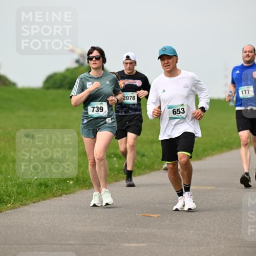 10.05.2026 - 8. Wedeler Halbmarathon Dr. Thomas Lammeyer http://msf.ph/oto/9700673 10.05.2026 11:40:14 Laufen 739, 2078, 653, 177 meine-sportfotos.de