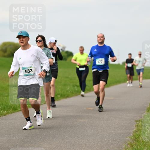 10.05.2026 - 8. Wedeler Halbmarathon Dr. Thomas Lammeyer http://msf.ph/oto/9700686 10.05.2026 11:40:16 Laufen 653, 177 meine-sportfotos.de