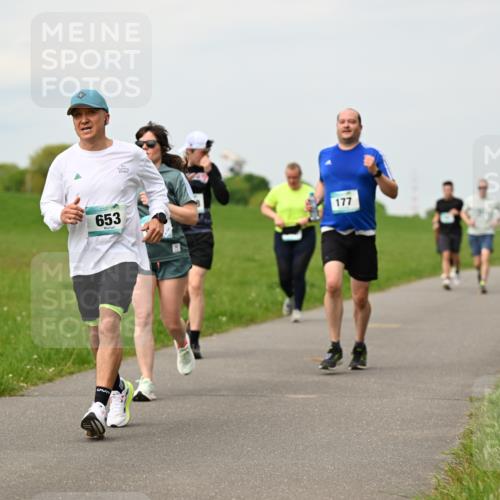 10.05.2026 - 8. Wedeler Halbmarathon Dr. Thomas Lammeyer http://msf.ph/oto/9700688 10.05.2026 11:40:17 Laufen 653, 177 meine-sportfotos.de