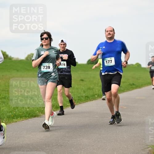 10.05.2026 - 8. Wedeler Halbmarathon Dr. Thomas Lammeyer http://msf.ph/oto/9700694 10.05.2026 11:40:18 Laufen 653, 739, 078, 177 meine-sportfotos.de