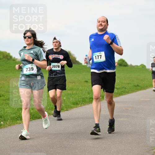 10.05.2026 - 8. Wedeler Halbmarathon Dr. Thomas Lammeyer http://msf.ph/oto/9700697 10.05.2026 11:40:18 Laufen 739, 2078, 177 meine-sportfotos.de
