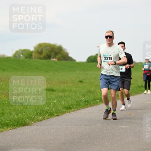 10.05.2026 - 8. Wedeler Halbmarathon Dr. Thomas Lammeyer http://msf.ph/oto/9700737 10.05.2026 11:40:23 Laufen 2218, 781 meine-sportfotos.de