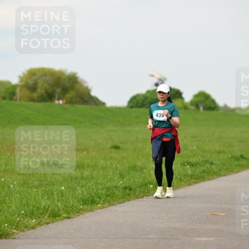 10.05.2026 - 8. Wedeler Halbmarathon Dr. Thomas Lammeyer http://msf.ph/oto/9700768 10.05.2026 11:40:28 Laufen 439 meine-sportfotos.de