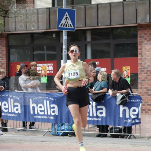 10.05.2026 - 8. Wedeler Halbmarathon Yannick Fuchs http://msf.ph/oto/9700869 10.05.2026 11:23:55 Ziel 2125, 2165 meine-sportfotos.de