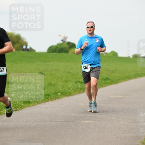10.05.2026 - 8. Wedeler Halbmarathon Dr. Thomas Lammeyer http://msf.ph/oto/9700879 10.05.2026 11:40:53 Laufen 736, 182 meine-sportfotos.de