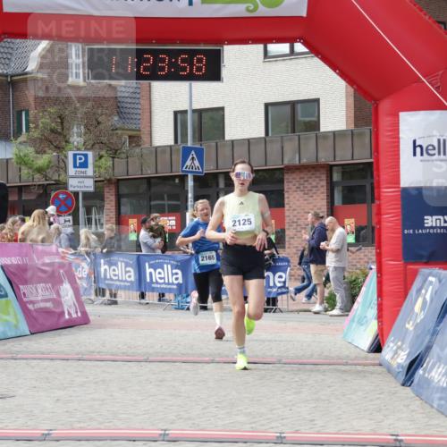 10.05.2026 - 8. Wedeler Halbmarathon Yannick Fuchs http://msf.ph/oto/9700883 10.05.2026 11:23:56 Ziel 2125, 2165 meine-sportfotos.de