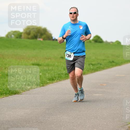 10.05.2026 - 8. Wedeler Halbmarathon Dr. Thomas Lammeyer http://msf.ph/oto/9700892 10.05.2026 11:40:55 Laufen 736 meine-sportfotos.de