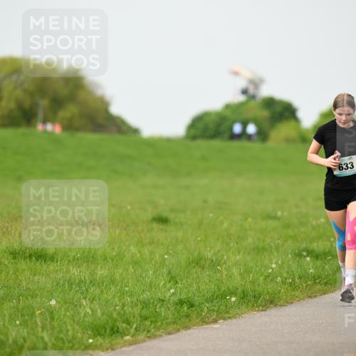 10.05.2026 - 8. Wedeler Halbmarathon Dr. Thomas Lammeyer http://msf.ph/oto/9700922 10.05.2026 11:41:04 Laufen 633 meine-sportfotos.de