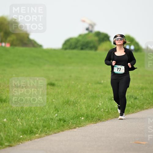 10.05.2026 - 8. Wedeler Halbmarathon Dr. Thomas Lammeyer http://msf.ph/oto/9700949 10.05.2026 11:41:15 Laufen  meine-sportfotos.de