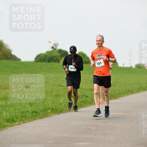 10.05.2026 - 8. Wedeler Halbmarathon Dr. Thomas Lammeyer http://msf.ph/oto/9700984 10.05.2026 11:41:26 Laufen 1013, 151 meine-sportfotos.de
