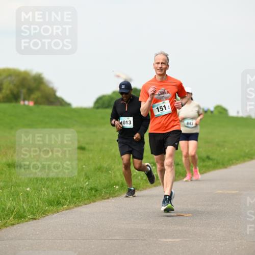 10.05.2026 - 8. Wedeler Halbmarathon Dr. Thomas Lammeyer http://msf.ph/oto/9700991 10.05.2026 11:41:27 Laufen 1013, 151 meine-sportfotos.de