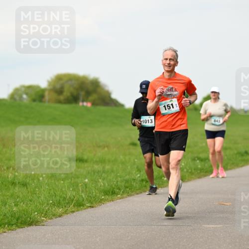 10.05.2026 - 8. Wedeler Halbmarathon Dr. Thomas Lammeyer http://msf.ph/oto/9700998 10.05.2026 11:41:28 Laufen 1013, 151, 843 meine-sportfotos.de