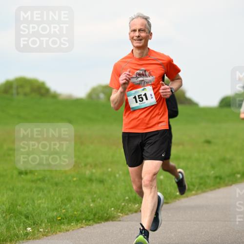10.05.2026 - 8. Wedeler Halbmarathon Dr. Thomas Lammeyer http://msf.ph/oto/9701009 10.05.2026 11:41:29 Laufen 151 meine-sportfotos.de