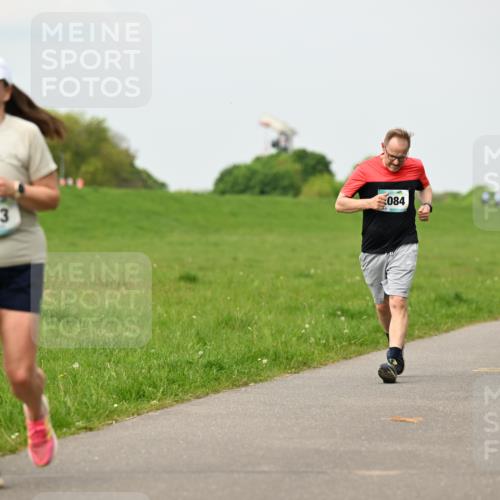 10.05.2026 - 8. Wedeler Halbmarathon Dr. Thomas Lammeyer http://msf.ph/oto/9701020 10.05.2026 11:41:33 Laufen 843, 084 meine-sportfotos.de