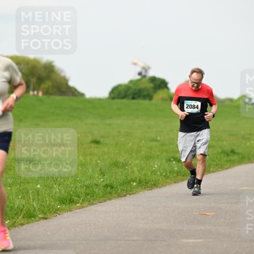 10.05.2026 - 8. Wedeler Halbmarathon Dr. Thomas Lammeyer http://msf.ph/oto/9701021 10.05.2026 11:41:33 Laufen 843, 2084 meine-sportfotos.de