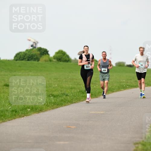 10.05.2026 - 8. Wedeler Halbmarathon Dr. Thomas Lammeyer http://msf.ph/oto/9701040 10.05.2026 11:41:37 Laufen 423 meine-sportfotos.de