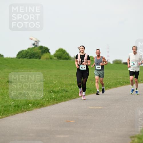 10.05.2026 - 8. Wedeler Halbmarathon Dr. Thomas Lammeyer http://msf.ph/oto/9701042 10.05.2026 11:41:37 Laufen  meine-sportfotos.de
