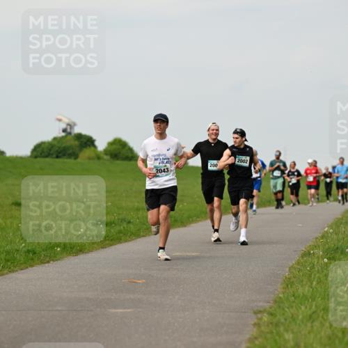 10.05.2026 - 8. Wedeler Halbmarathon Dr. Thomas Lammeyer http://msf.ph/oto/9701090 10.05.2026 11:41:46 Laufen 2043, 200, 2002 meine-sportfotos.de