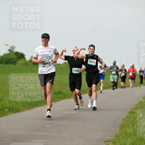 10.05.2026 - 8. Wedeler Halbmarathon Dr. Thomas Lammeyer http://msf.ph/oto/9701092 10.05.2026 11:41:47 Laufen 2043, 2004, 2002 meine-sportfotos.de