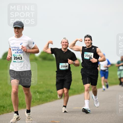 10.05.2026 - 8. Wedeler Halbmarathon Dr. Thomas Lammeyer http://msf.ph/oto/9701099 10.05.2026 11:41:48 Laufen 2043, 2004, 2002 meine-sportfotos.de