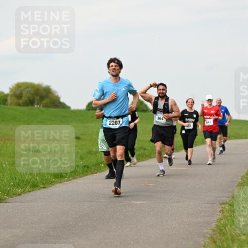 10.05.2026 - 8. Wedeler Halbmarathon Dr. Thomas Lammeyer http://msf.ph/oto/9701169 10.05.2026 11:42:02 Laufen 2207, 364, 941 meine-sportfotos.de