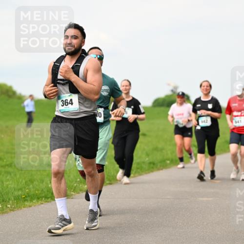10.05.2026 - 8. Wedeler Halbmarathon Dr. Thomas Lammeyer http://msf.ph/oto/9701189 10.05.2026 11:42:05 Laufen 364, 542 meine-sportfotos.de