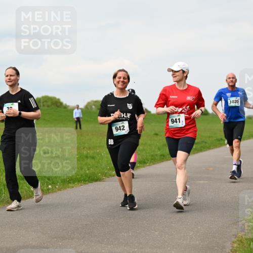 10.05.2026 - 8. Wedeler Halbmarathon Dr. Thomas Lammeyer http://msf.ph/oto/9701206 10.05.2026 11:42:09 Laufen 942, 941, 1020 meine-sportfotos.de
