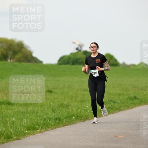 10.05.2026 - 8. Wedeler Halbmarathon Dr. Thomas Lammeyer http://msf.ph/oto/9701228 10.05.2026 11:42:13 Laufen 2026 meine-sportfotos.de