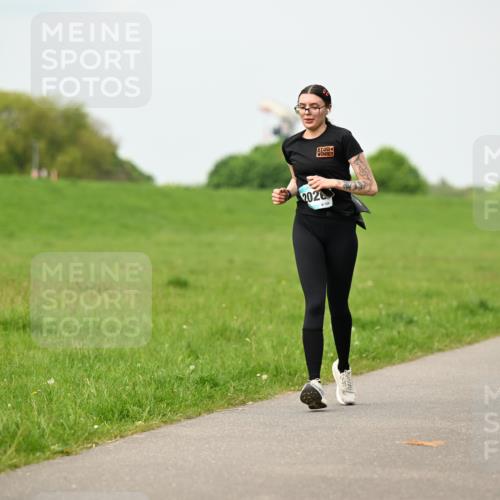 10.05.2026 - 8. Wedeler Halbmarathon Dr. Thomas Lammeyer http://msf.ph/oto/9701233 10.05.2026 11:42:14 Laufen 2028 meine-sportfotos.de